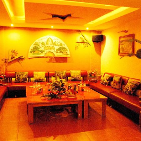 Central Hotel Куангнгай Экстерьер фото