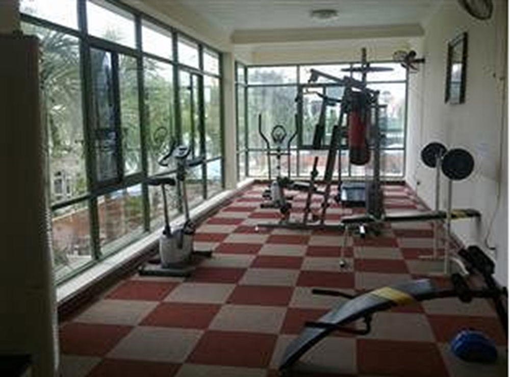 Central Hotel Куангнгай Экстерьер фото